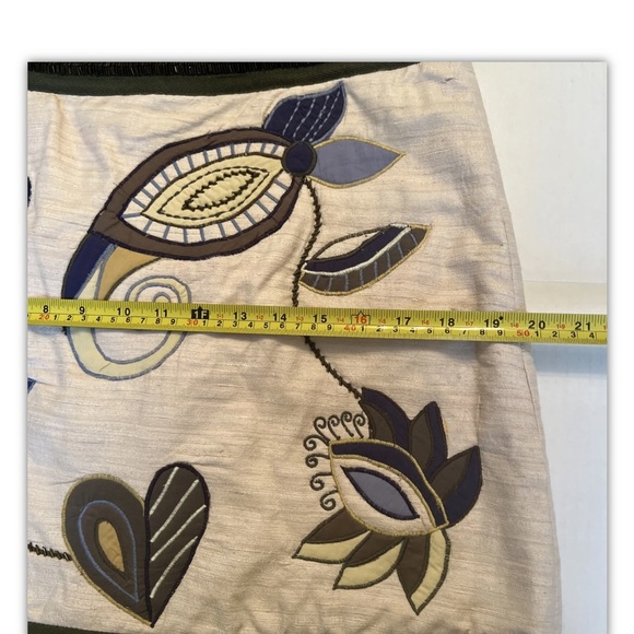 Veronica Beard Inga Sz 8- 10 Skirt EMBROIDERED Mini Beaded Oyster 100% Silk NWT - Picture 9 of 16